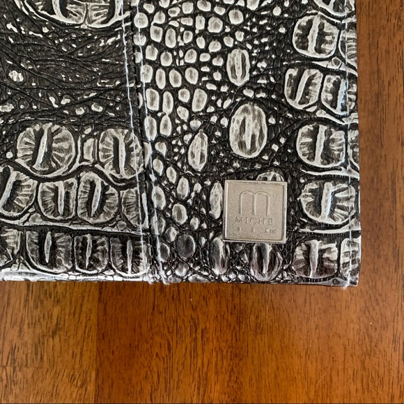 Set of Three MICHE Magnetic Handbag Covers - Picture 5 of 10